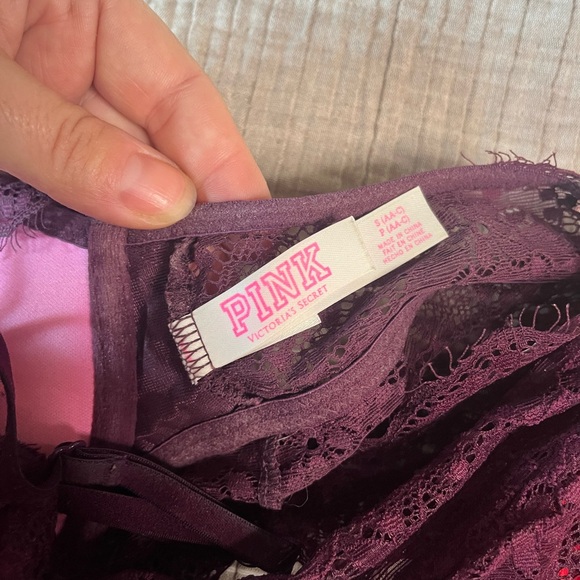 👀 🔥 Boudoir bra bundle! Lace and velvet, oh my! - Picture 9 of 9